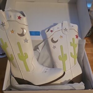 White Cowboy Boots with Cactus and Star Design